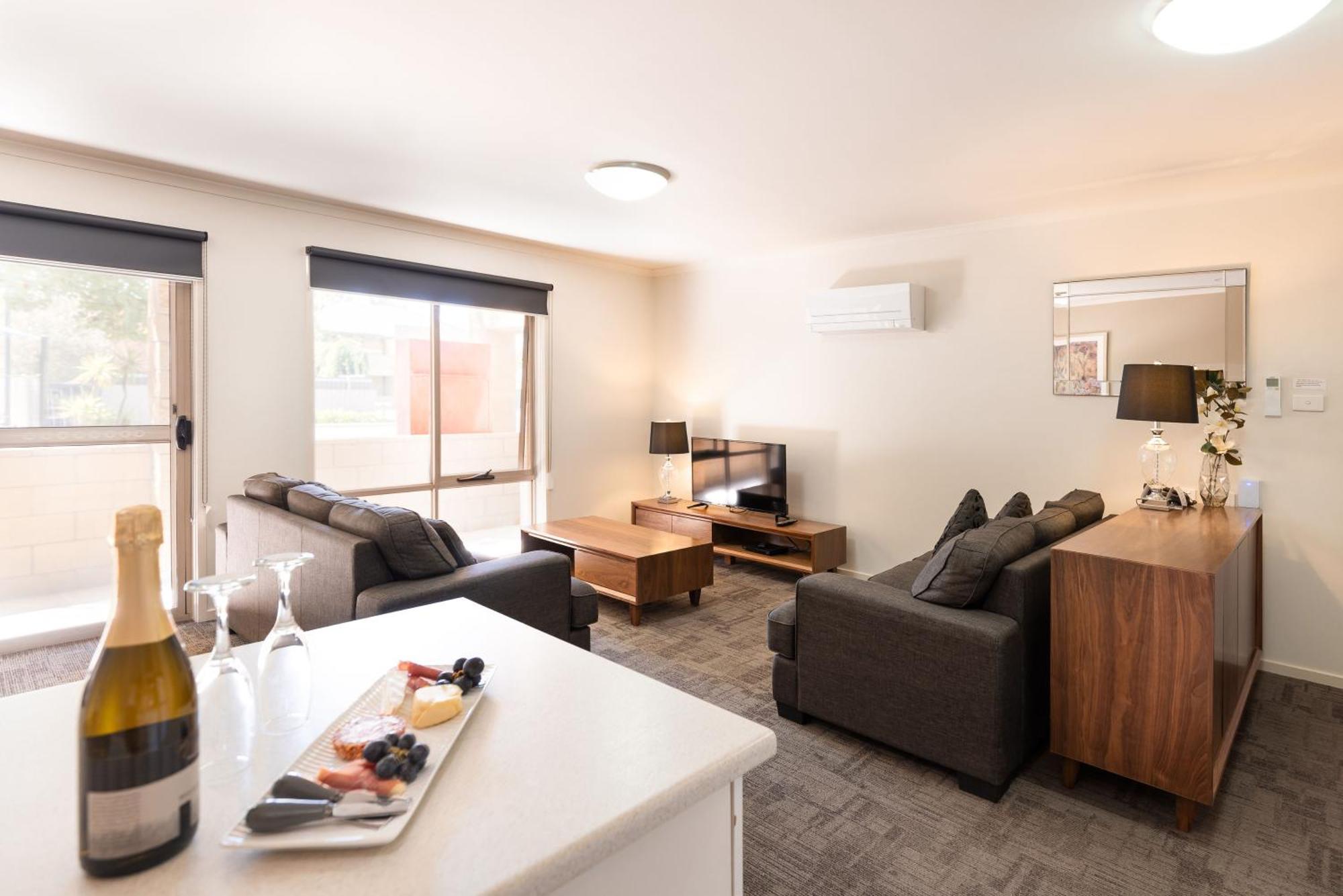 Quest Wagga Wagga Aparthotel Bagian luar foto