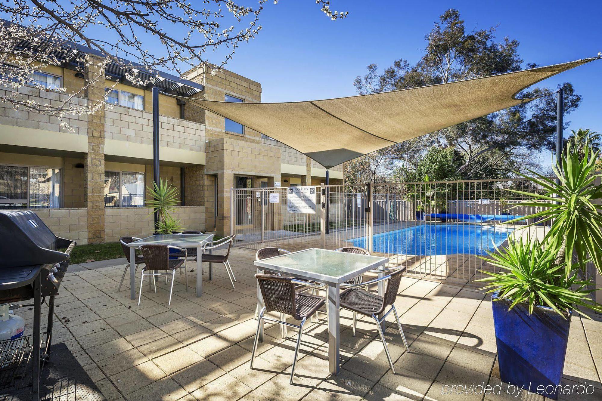 Quest Wagga Wagga Aparthotel Bagian luar foto