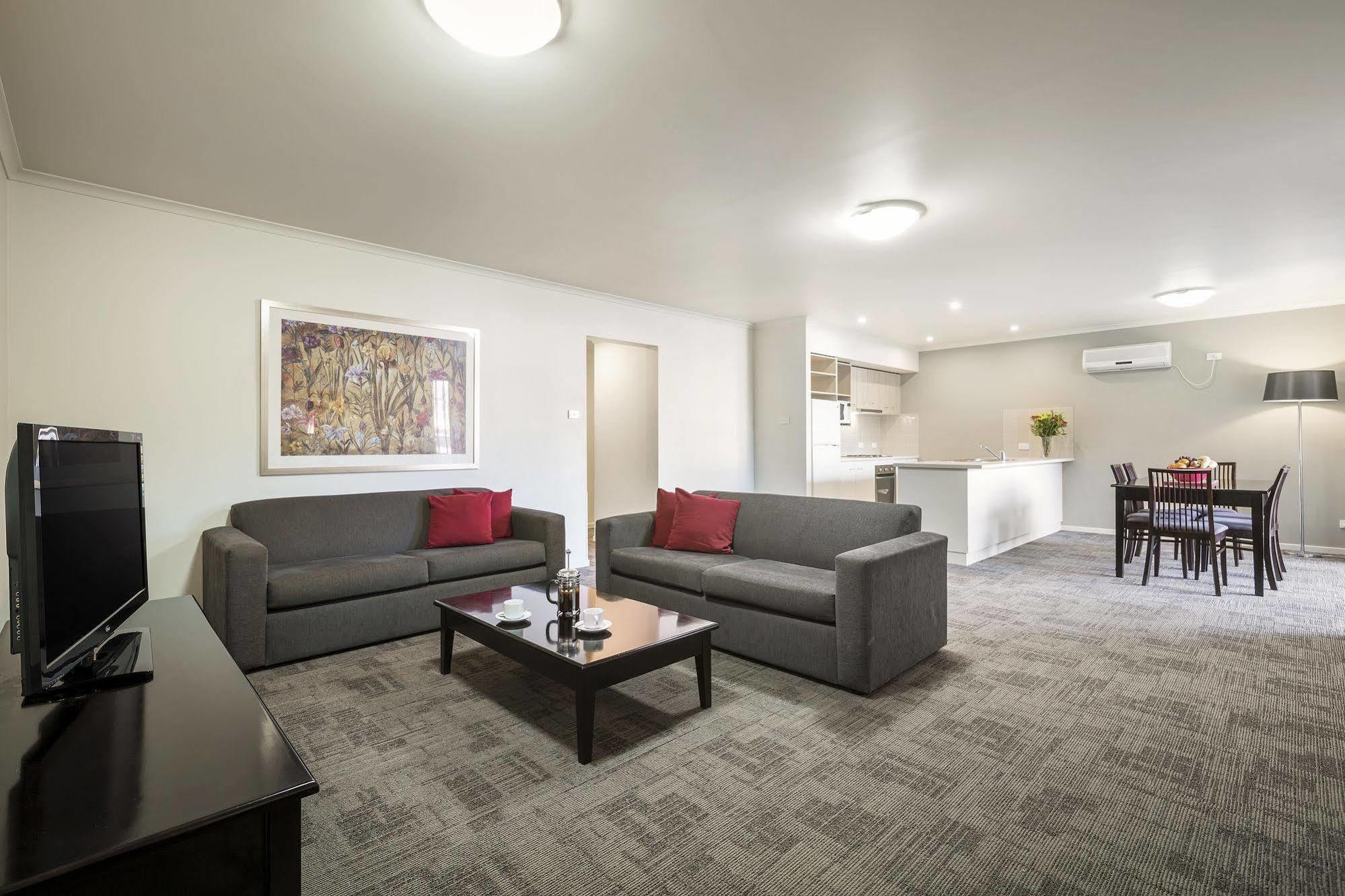Quest Wagga Wagga Aparthotel Bagian luar foto