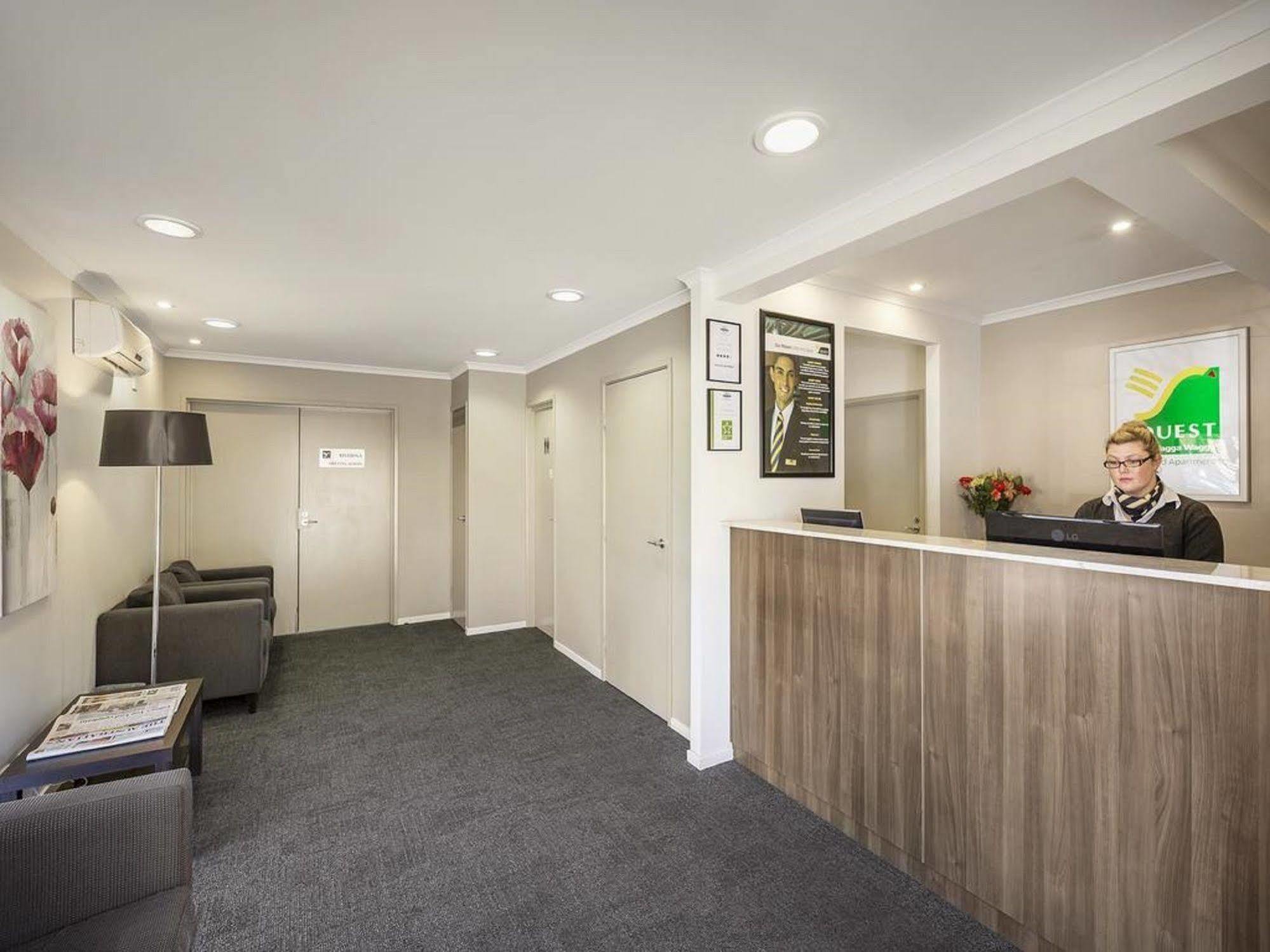 Quest Wagga Wagga Aparthotel Bagian luar foto