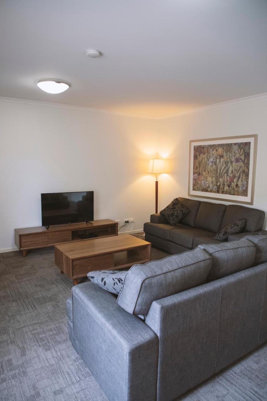 Quest Wagga Wagga Aparthotel Bagian luar foto